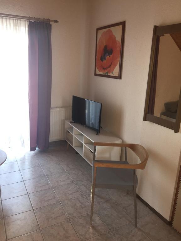Apartament Hibiskus Appartementhaus Cserszegtomaj